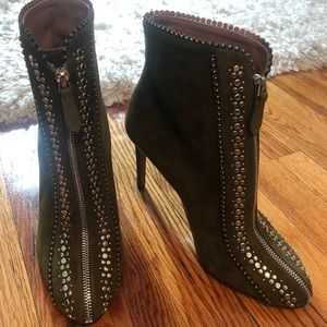 BRAND NEW ALAIA BOOTS!!